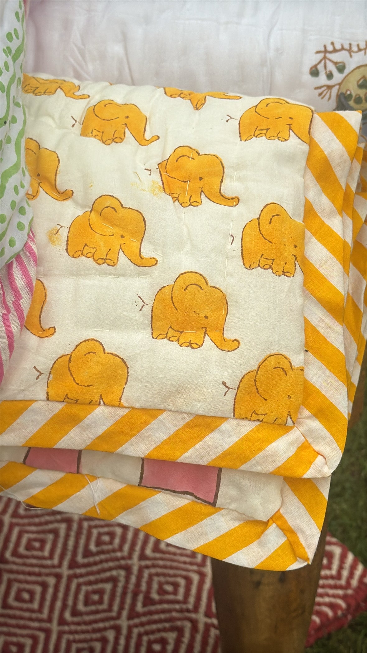 Mini ele reversible quilt